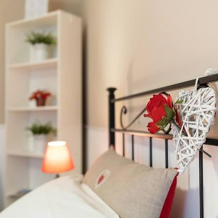 Terrazze Italiane City Center - Red Apartment Verona Ngoại thất bức ảnh