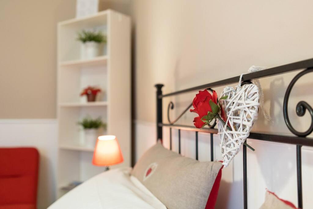Terrazze Italiane City Center - Red Apartment Verona Ngoại thất bức ảnh