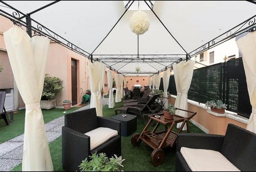 Terrazze Italiane City Center - Red Apartment Verona Ngoại thất bức ảnh